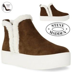 Steve Madden Fern Bootie Brown Suede Leather White Fur Ankle Fashion Winter Boot